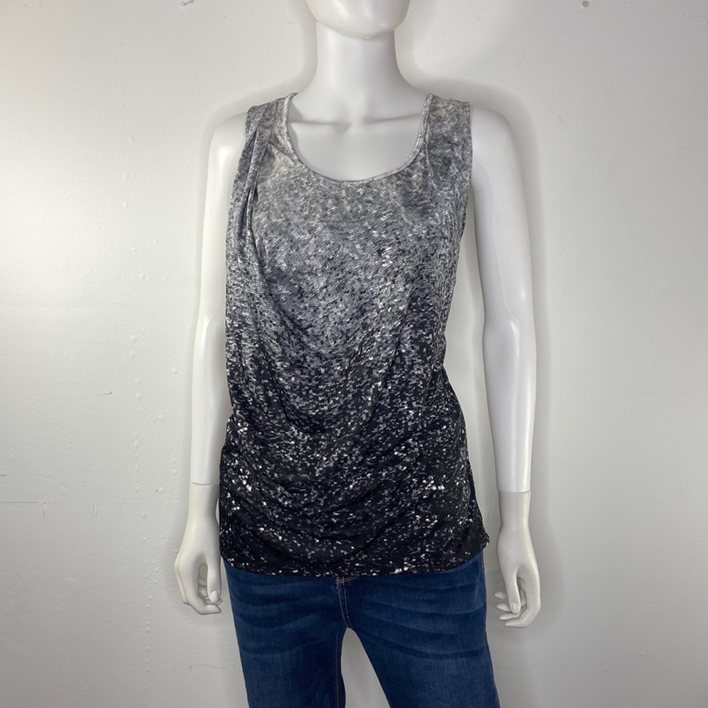 ✨ Michael Kors Ombre Sequin Tank – Subtle Sparkle Statement ✨ - Picture 3 of 13